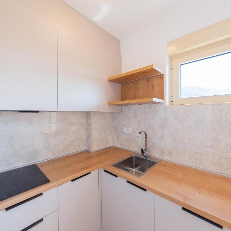 Luča Apartments - Superior Studio - 4