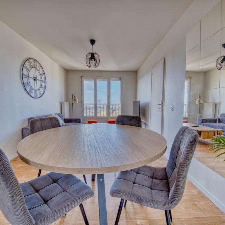 Le Vaillant - Rooftop - Two-Bedroom Apartment - 26