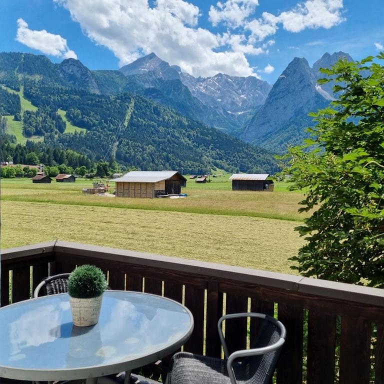 Haus Kreuzeckwiese - FeWo Riffelwandspitze - Apartment mit 2 Schlafzimmern - 2