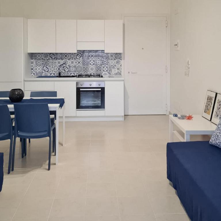 1 Bedroom Gorgeous Apartment In Marina Di Ragusa - Appartamento con 1 Camera da Letto - 2