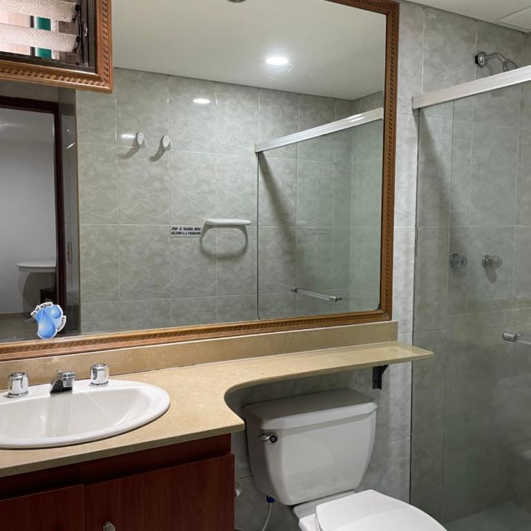 Hotel Prince Plaza - Habitación Familiar - 16