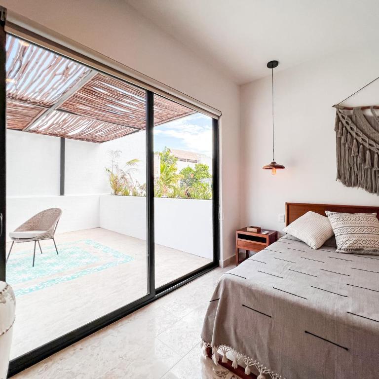 Hermosa Villa con Alberca privada 6px 3R - Three-Bedroom Villa - 58