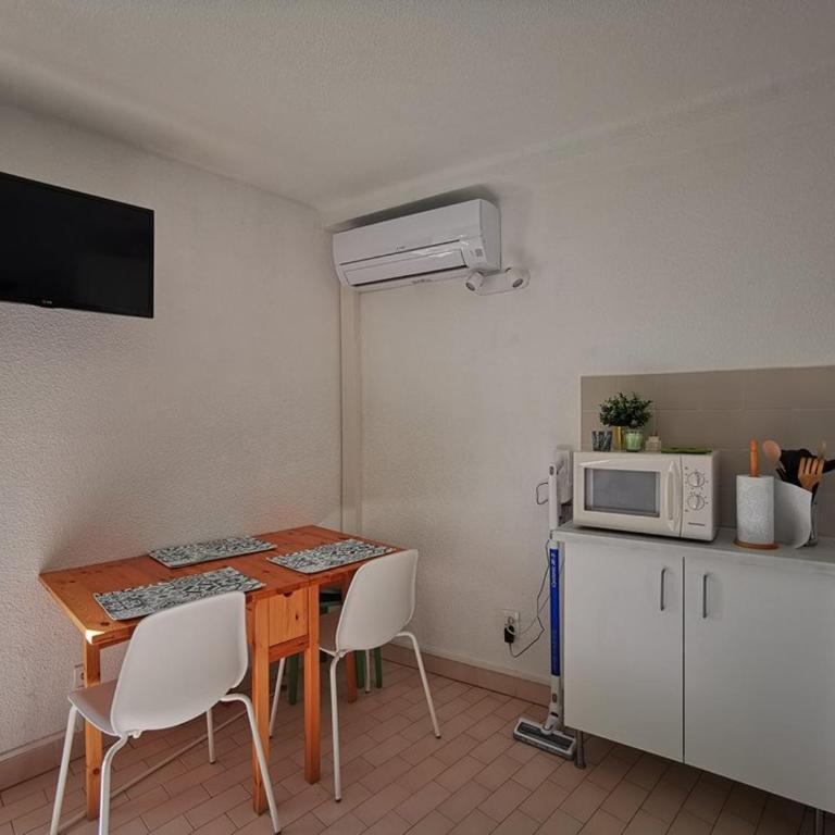 Studio pratique 4 pers., bord de mer au Lavandou, avec parking et climatisation - FR-1-803-89 - Studio - 9