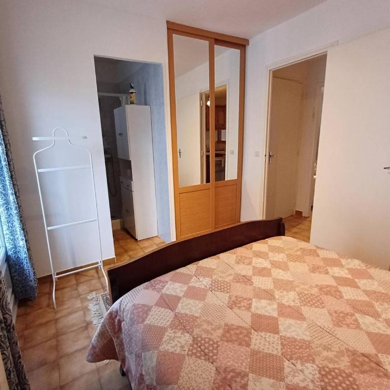 Maison de village proche centre-ville, climatisation, 3 pers. - FR-1-571-72 - Maison de Vacances - 7