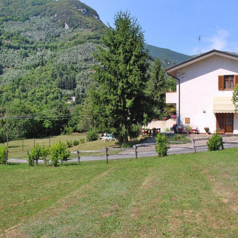Holiday Home in Camaiore with Mountain Views - Ferienhaus mit 2 Schlafzimmern - 19