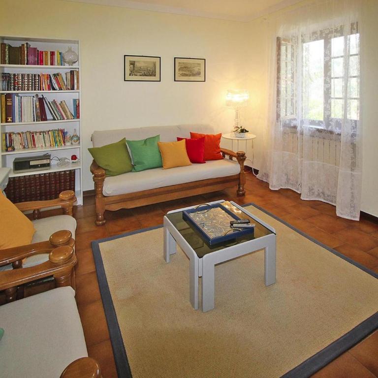 Holiday Home in Camaiore with Mountain Views - Ferienhaus mit 2 Schlafzimmern - 23