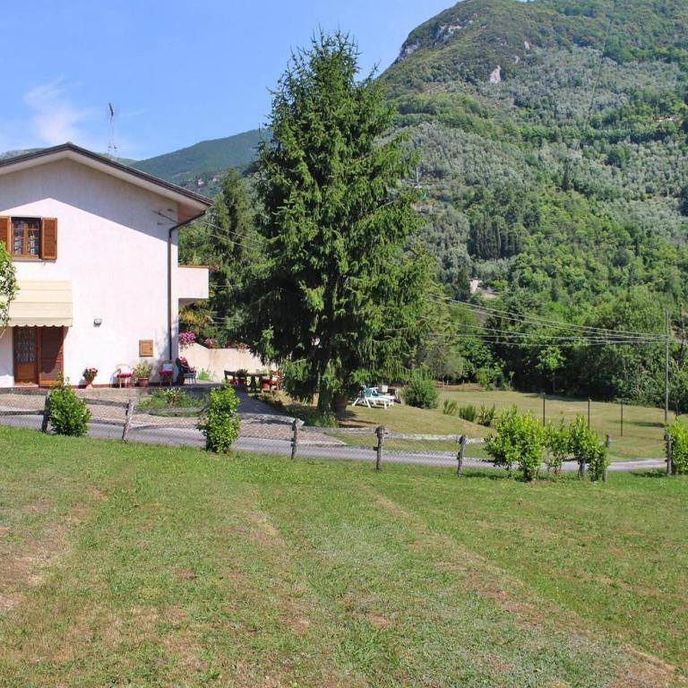 Holiday Home in Camaiore with Mountain Views - Ferienhaus mit 2 Schlafzimmern - 4