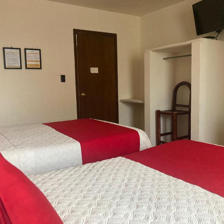 Hotel Arbis - Habitación Doble Estándar con 2 camas dobles - 3