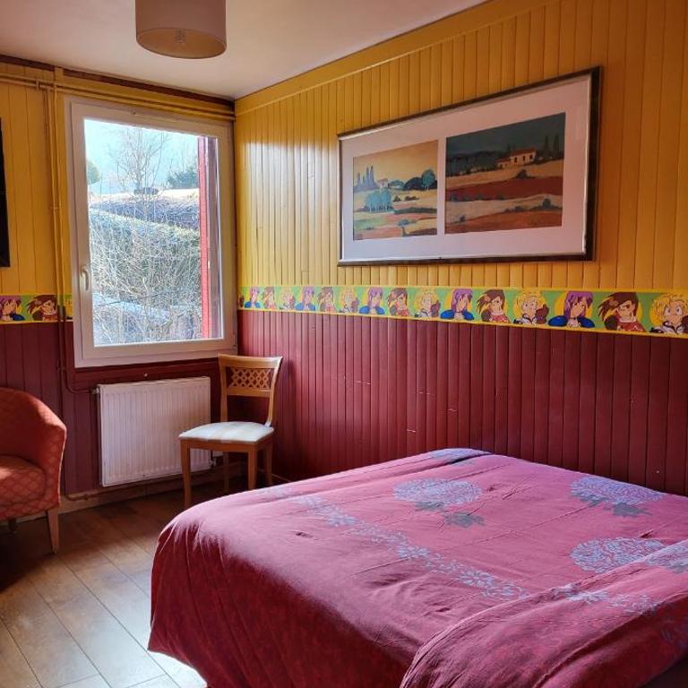 Dans un village savoyard a 1000 m d'altitude bel appartement spacieux de140m2 avec vue magnifique sur la montagne - Appartement avec Vue sur la Montagne - 25