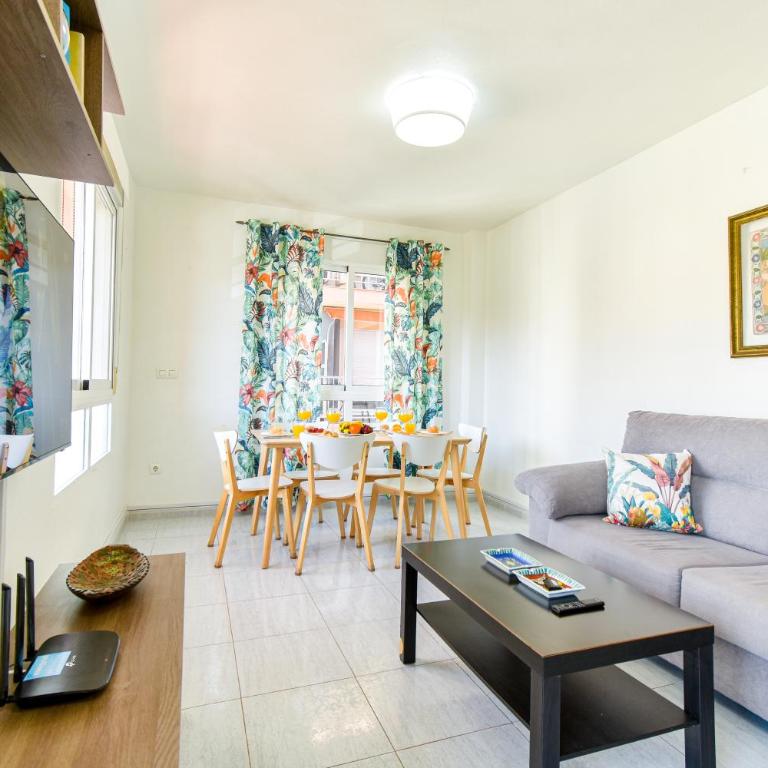 PLAYA LEVANTE céntrico y con Parking By Aloha Palma - Apartamento de 3 dormitorios con balcón - 11