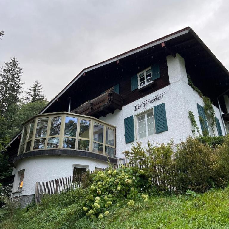 Villa Bergfrieden - Komfortable Ferienwohnungen in ruhiger Lage fur 4-6 Personen - Appartement 2 Chambres - 8