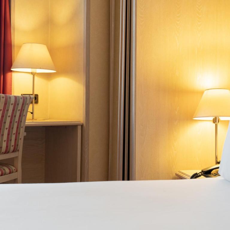 Sunotel Junior - Family Room - 6
