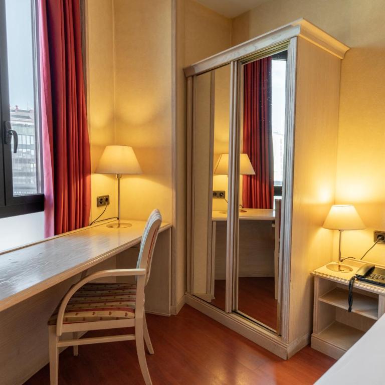 Sunotel Junior - Family Room - 5