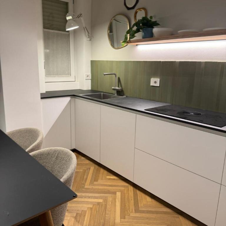 Easy Room Italy City Life - Appartamento con 1 Camera da Letto - 9