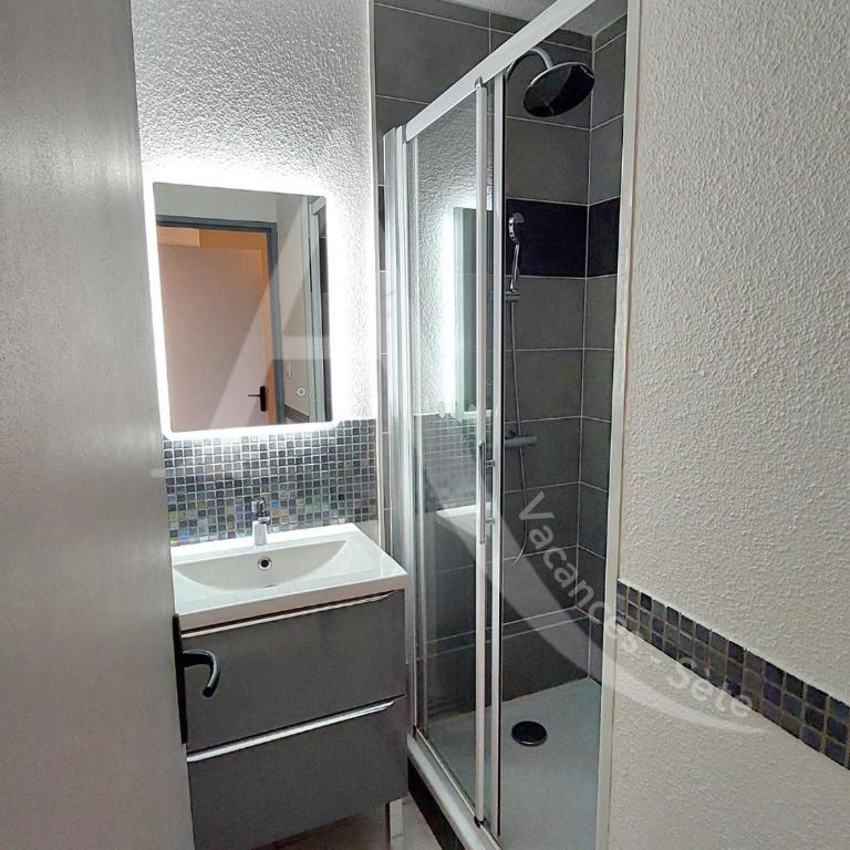 T3 avec terrasse, climatisation et parking - Apartment - 6