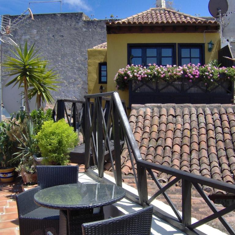 Apartment mit kleiner Innenhof-Terrasse im mediterranen Stil - Apartment - 24
