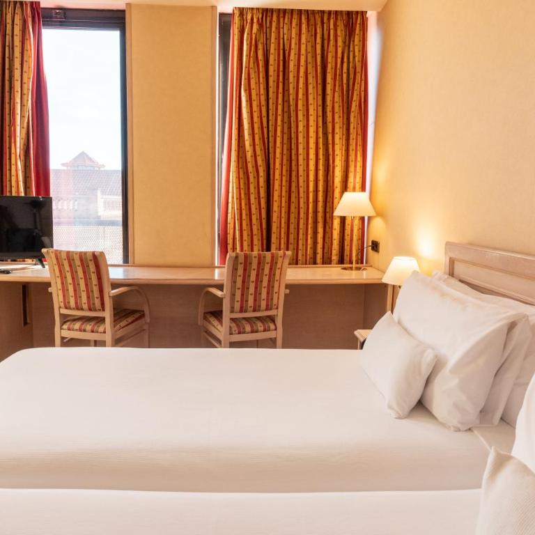 Sunotel Aston - Standard Double Room with City View - 6