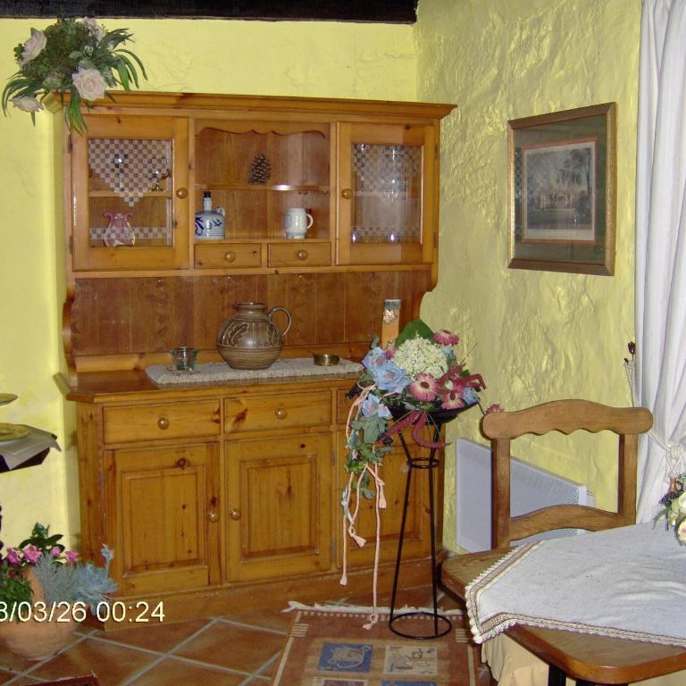 Apartment mit kleiner Innenhof-Terrasse im rustikalen Stil - Apartment - 4