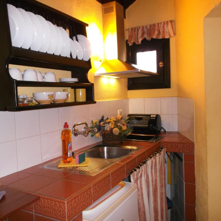 Apartment mit kleiner Innenhof-Terrasse im rustikalen Stil - Apartment - 5