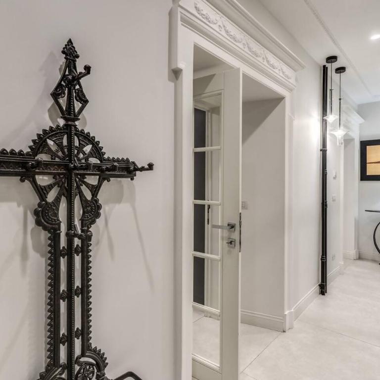 Luxury flat with terrace by historic center - Appartamento con 2 Camere da Letto - 9