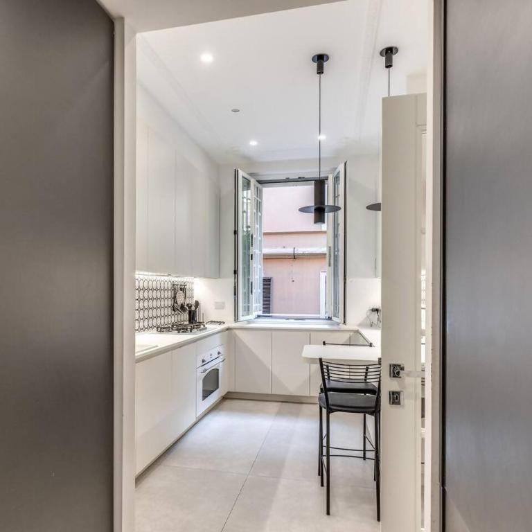 Luxury flat with terrace by historic center - Appartamento con 2 Camere da Letto - 10