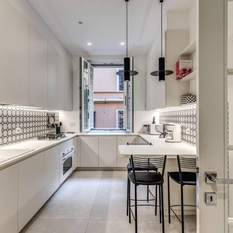 Luxury flat with terrace by historic center - Appartamento con 2 Camere da Letto - 12