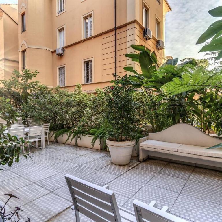 Luxury flat with terrace by historic center - Appartamento con 2 Camere da Letto - 28