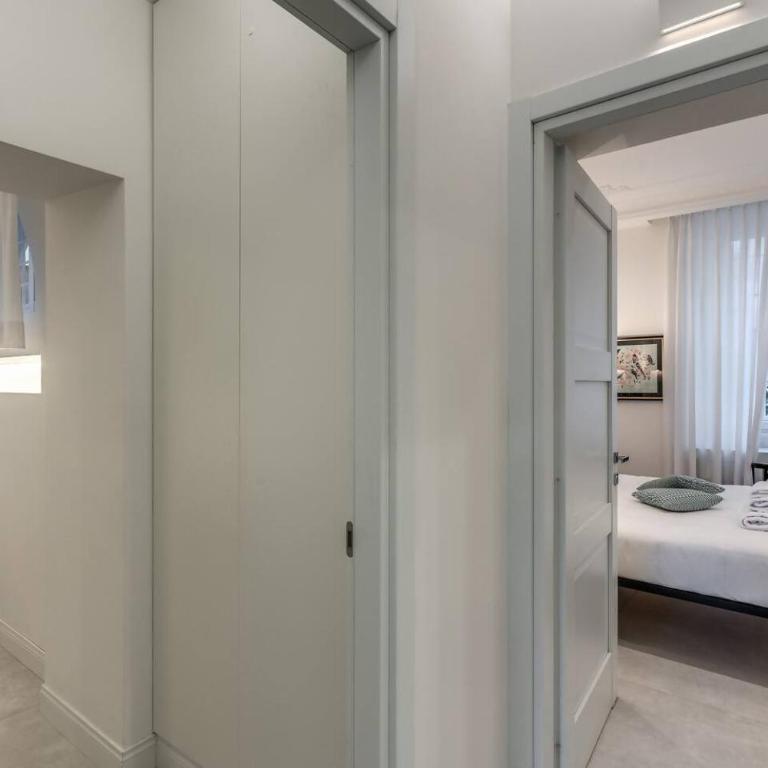 Luxury flat with terrace by historic center - Appartamento con 2 Camere da Letto - 33