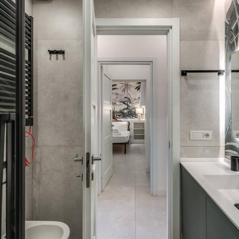 Luxury flat with terrace by historic center - Appartamento con 2 Camere da Letto - 36