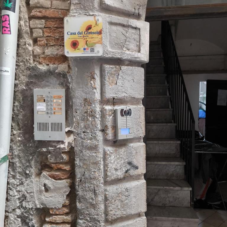 Casa del Girasole - Monolocale su 2 Livelli - 18