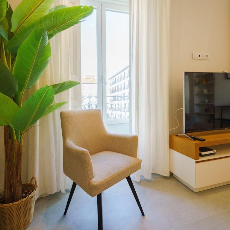 Exclusive temporary flat with central balconies Temporal AFI332D - Apartamento de 2 dormitorios - 51