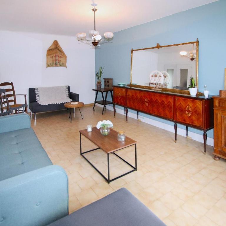 Gorgeous Apartment In Carpentras - Appartement 2 Chambres - 2
