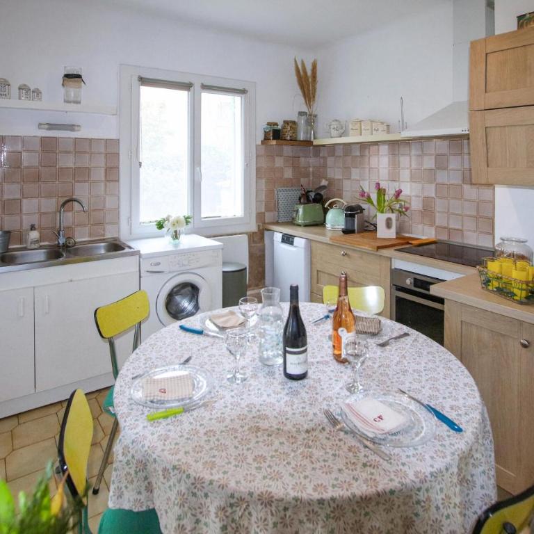 Gorgeous Apartment In Carpentras - Appartement 2 Chambres - 4
