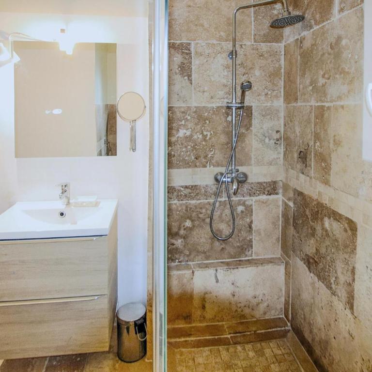 Gorgeous Apartment In Carpentras - Appartement 2 Chambres - 10