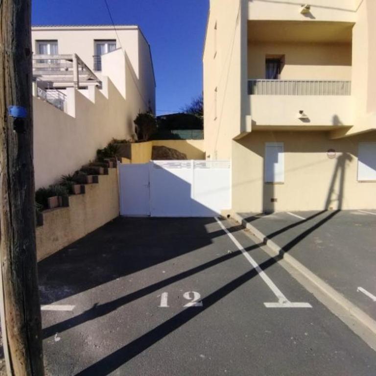 Appartement RDC avec terrasse- 3mn de la plage - Apartment mit 2 Schlafzimmern - 2