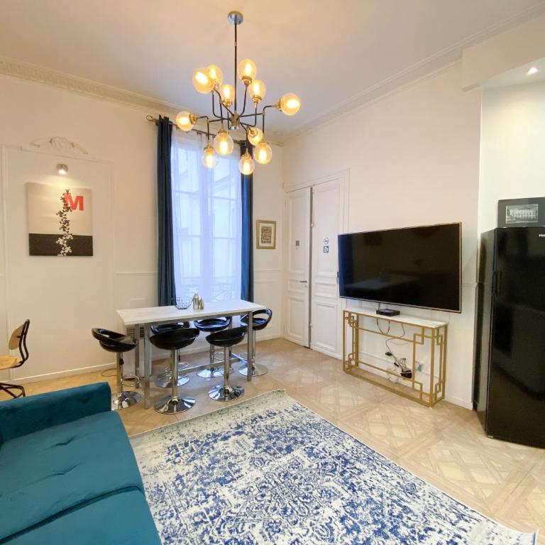 Urban Flat 72 - Pretty 3 Bedroom Flat - Triangle d Or - Appartement - 2