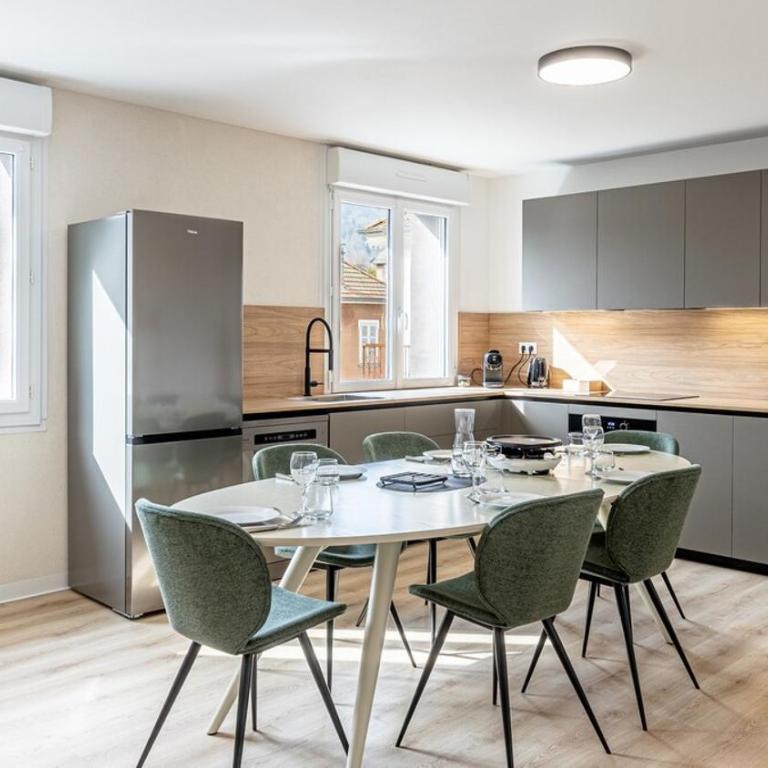 Le Dauphiné 10 Allevard - Appartement 3 Chambres - 12