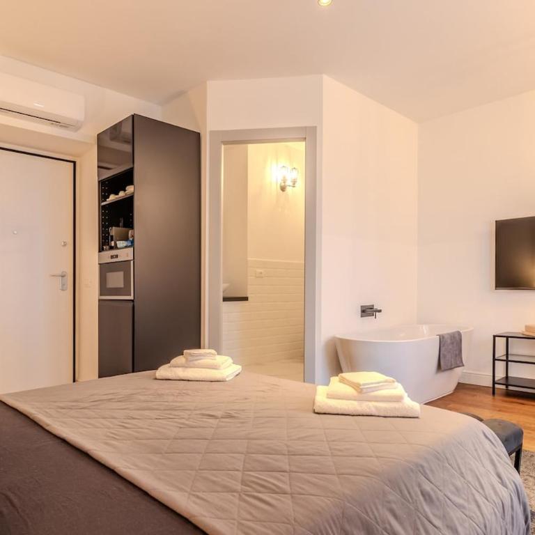 Blue Como Romantic Suite Lake View, Tub & Parking - Appartamento con 1 Camera da Letto - 15