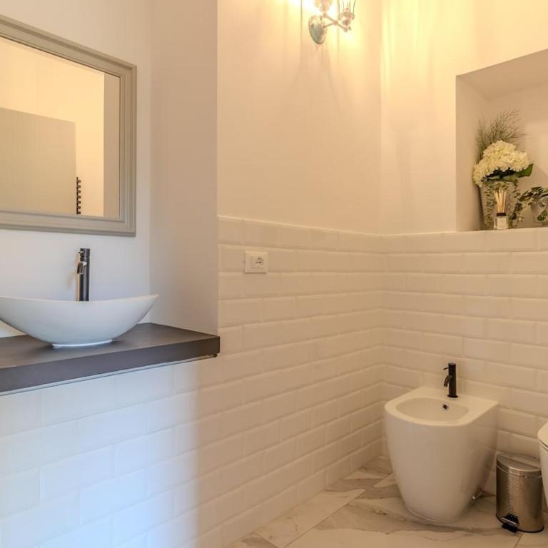 Blue Como Romantic Suite Lake View, Tub & Parking - Appartamento con 1 Camera da Letto - 17