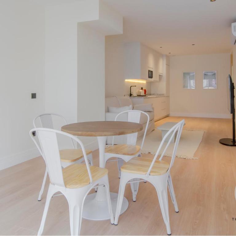 Malasaña soñada para 4, ven a San Bernardo 20 E3 - One-Bedroom Apartment - 20