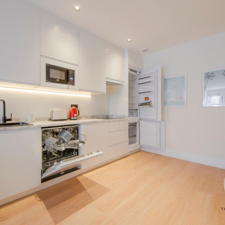 Malasaña soñada para 4, ven a San Bernardo 20 E3 - One-Bedroom Apartment - 14