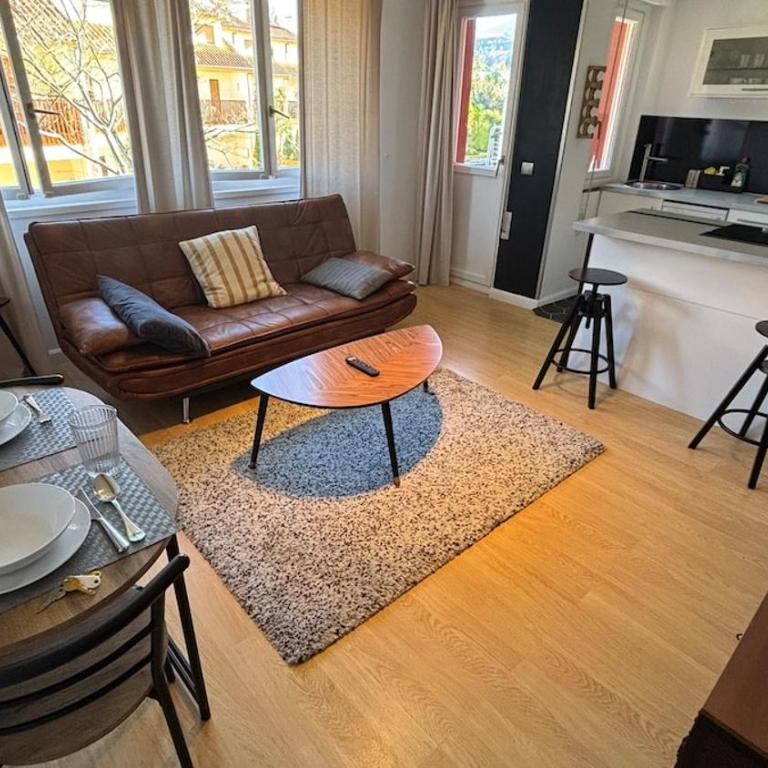 Apartment Lukita Confortllanes VUT-3056-AS - One-Bedroom Apartment - 1