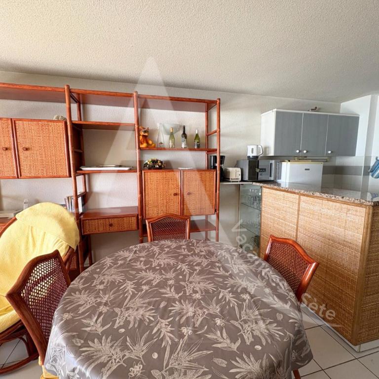 T2 COIN CHAMBRE, TERRASSE 1ERE LIGNE MER, PISCINE - Apartment mit Meerblick - 8