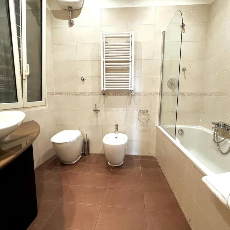Spacious and Bright - Appartamento con 3 Camere da Letto - 4