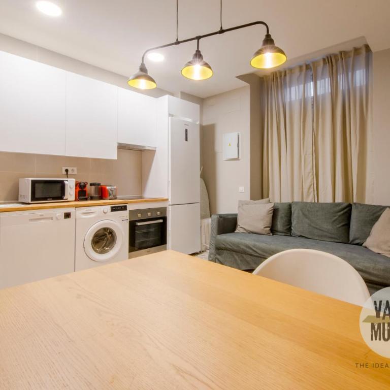 Rumbo a la comodidad para 9 en Calle del Barco E2 - Apartamento - 6