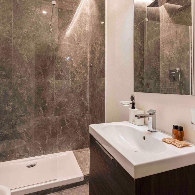 Alfani Modern Loft by MMega - Appartamento su 2 Livelli - 16