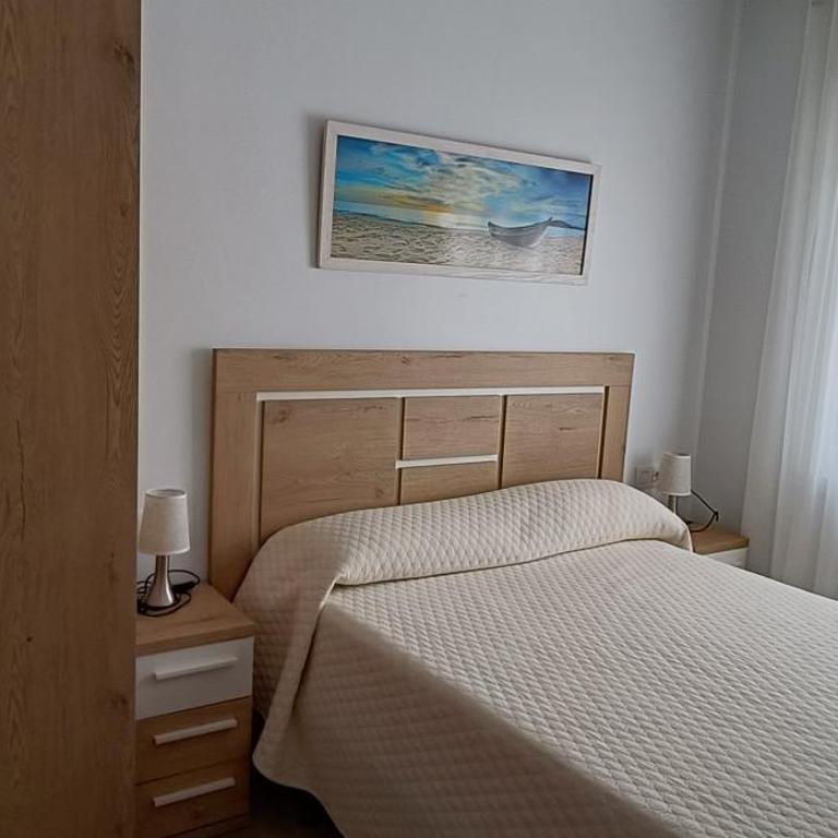 Hostal Internacional - Habitación Doble con baño privado - 1 o 2 camas - 13