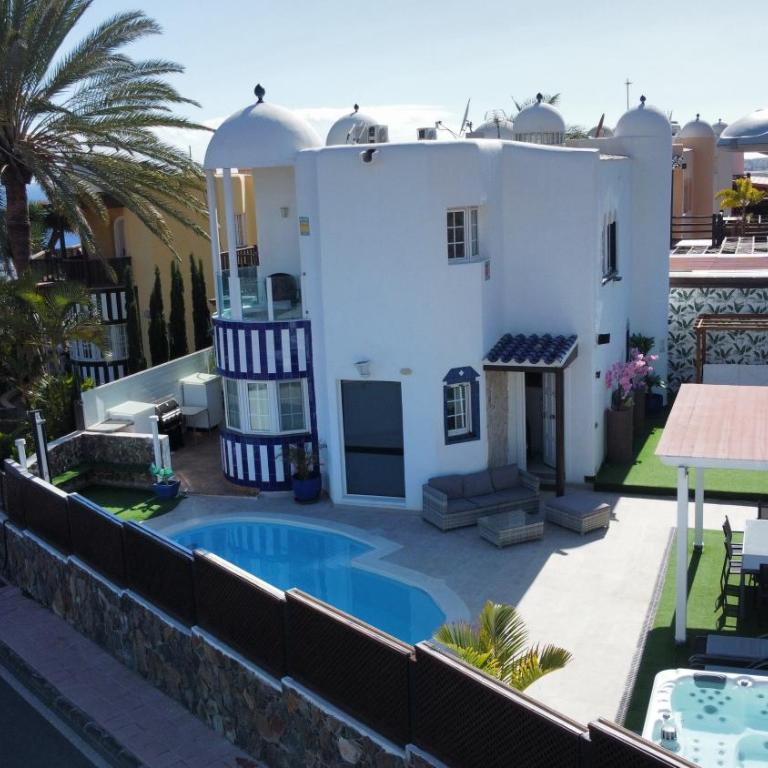 Casa Liliana - Three-Bedroom Villa - 34