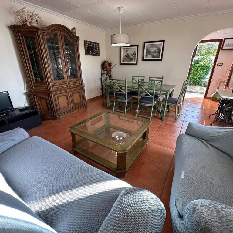 Bonito apartamento cerca de la playa con gran terraza AV-04 - Three-Bedroom Apartment with View - 11