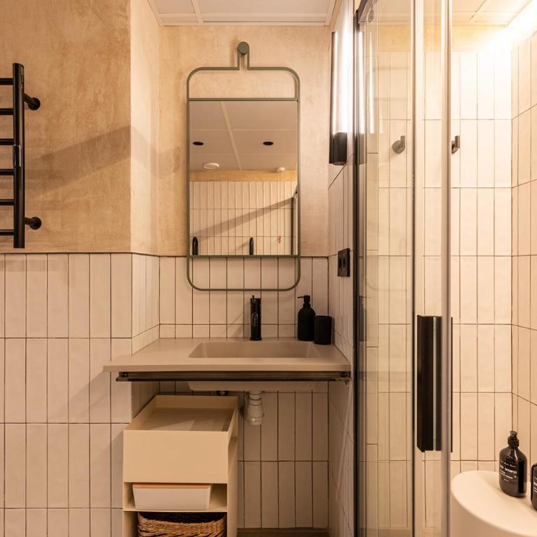 Dobo Madrid MA24 - Studio - Disability Access - 10